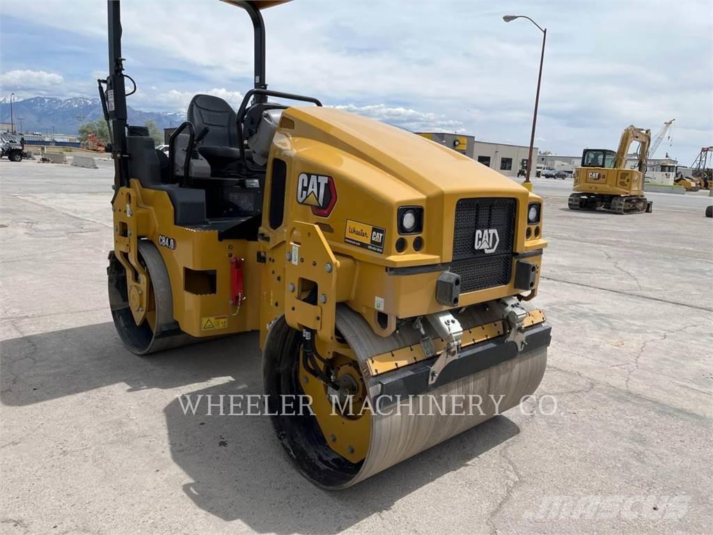 CAT CB4.0 Tandemové valce