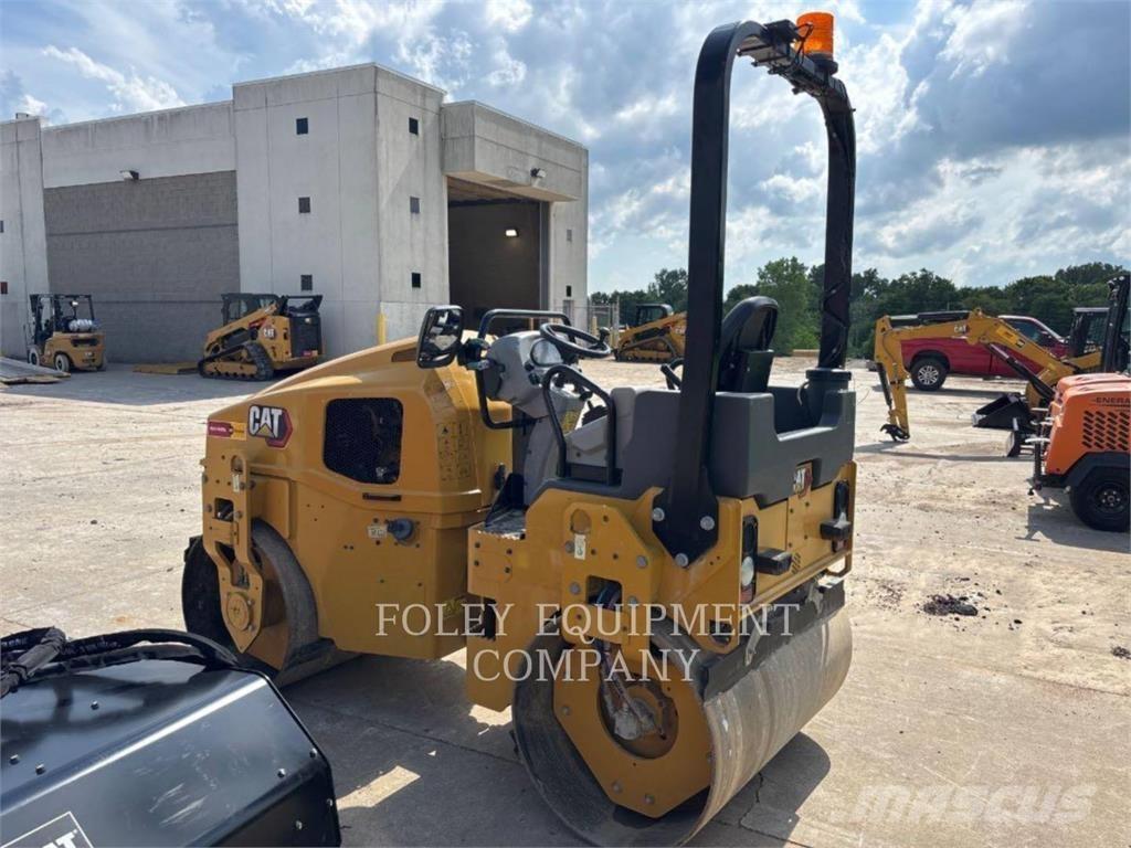 CAT CB4.0-03 Pôdne kompaktory