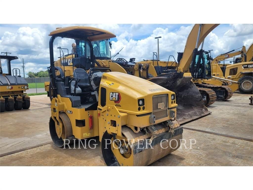 CAT CB4.4 Tandemové valce