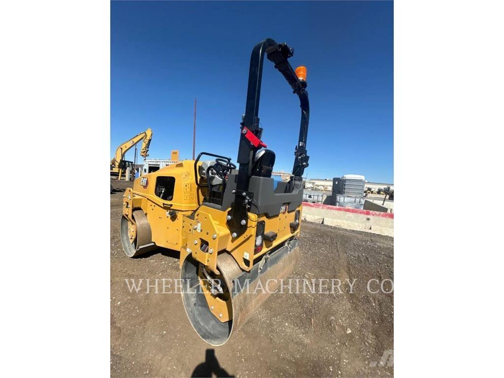 CAT CB4.4 Tandemové valce