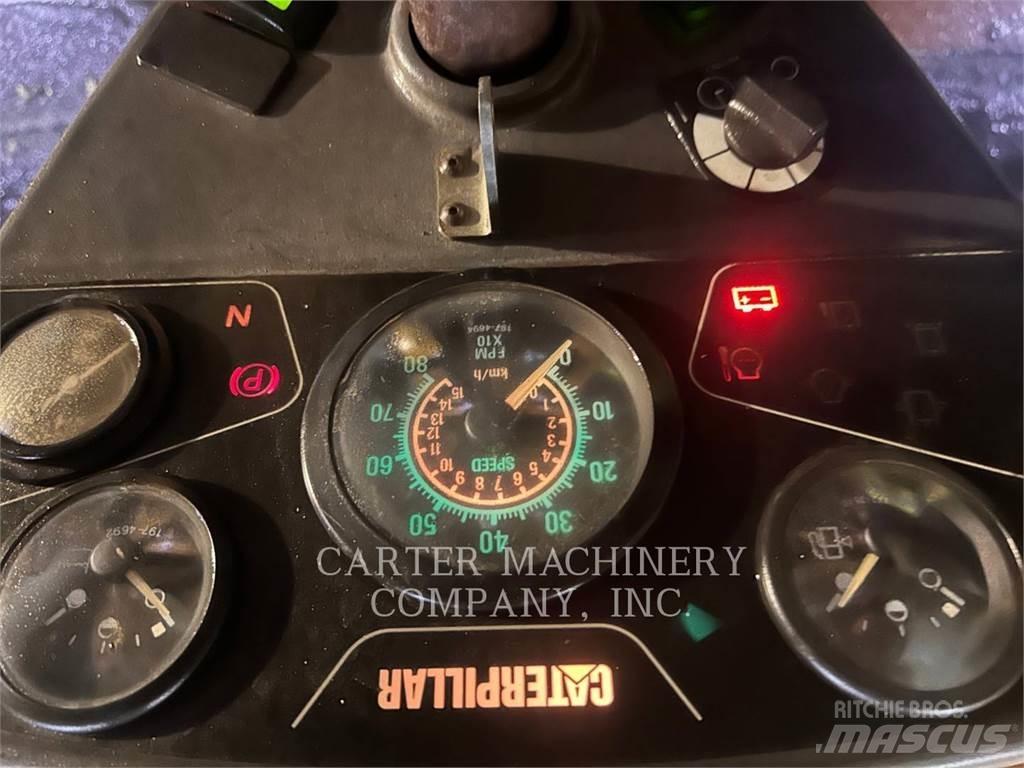 CAT CB534D Pôdne kompaktory