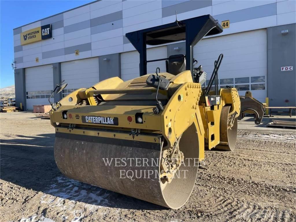 CAT CB54 Tandemové valce