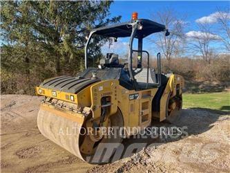CAT CB54B Tandemové valce