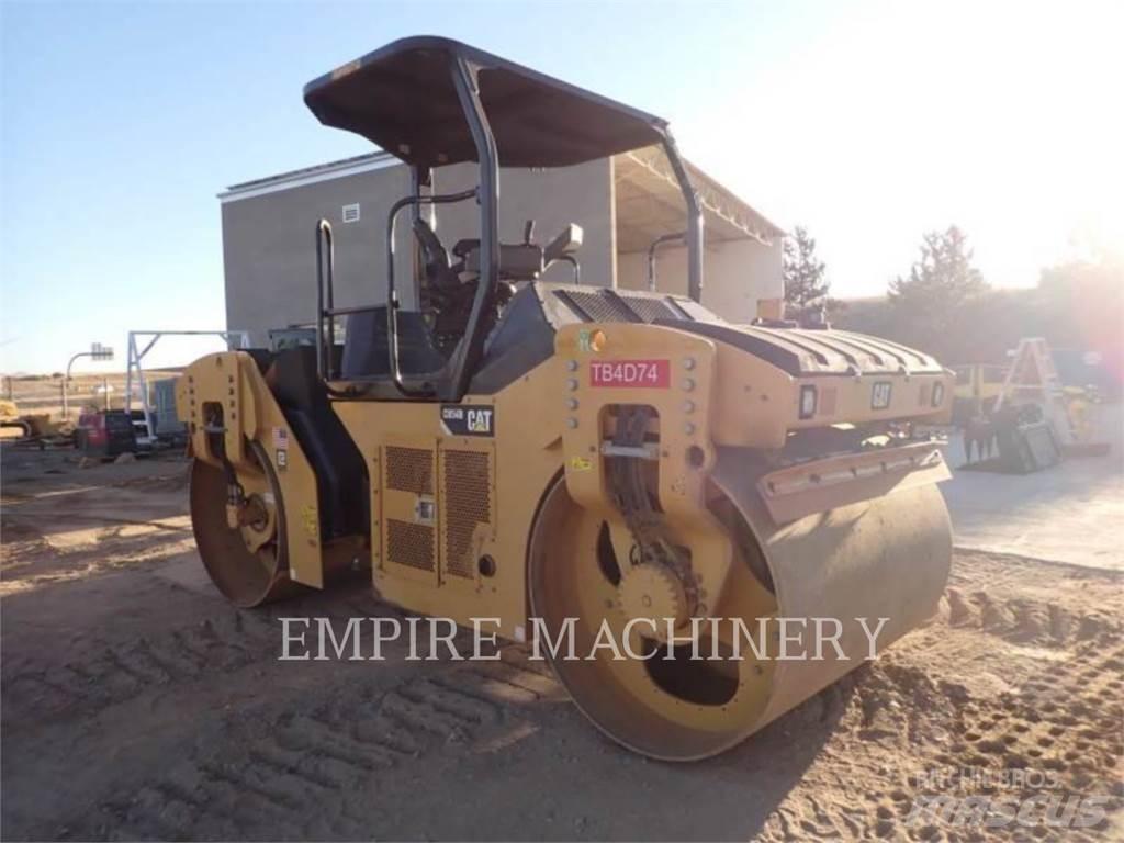 CAT CB54B Tandemové valce