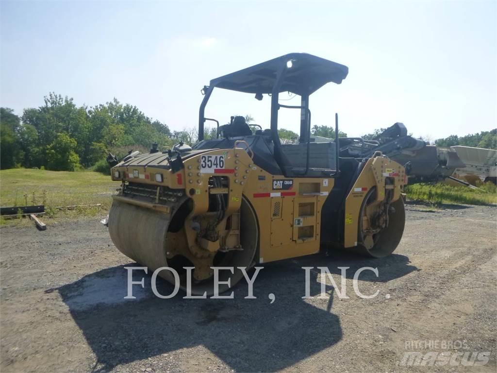 CAT CB64B Tandemové valce