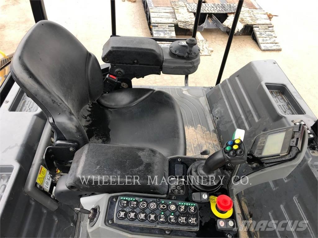 CAT CB66B CW Tandemové valce