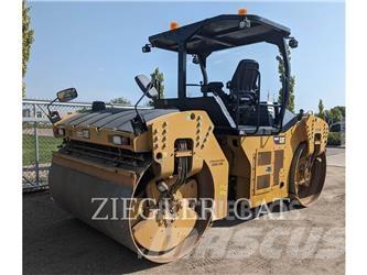 CAT CB68B Pôdne kompaktory