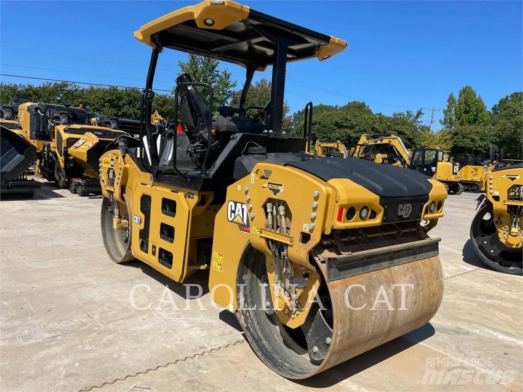 CAT CB7 Finišéry