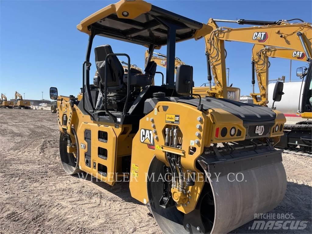 CAT CB7 Tandemové valce