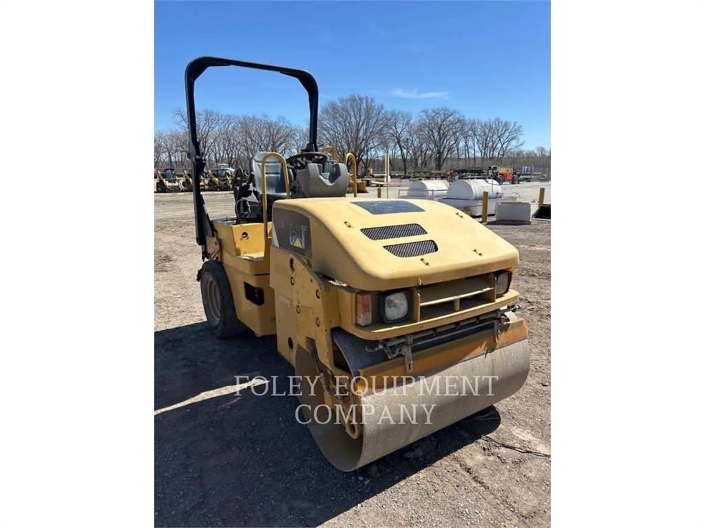 CAT CC34 Pôdne kompaktory