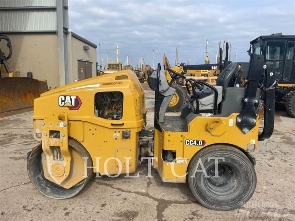 CAT CC4.0 Kolesové dozéry