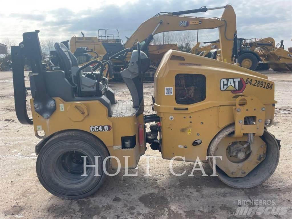 CAT CC4.0 Kolesové dozéry