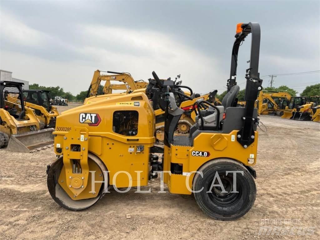 CAT CC4.0 Kolesové dozéry