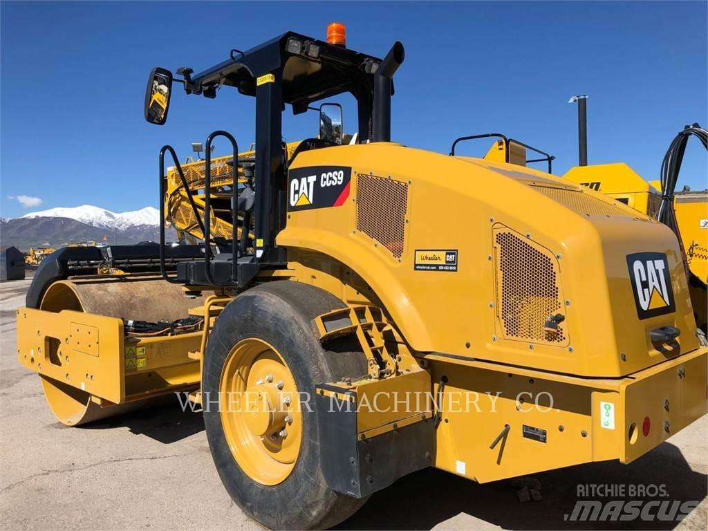 CAT CCS9 Tandemové valce