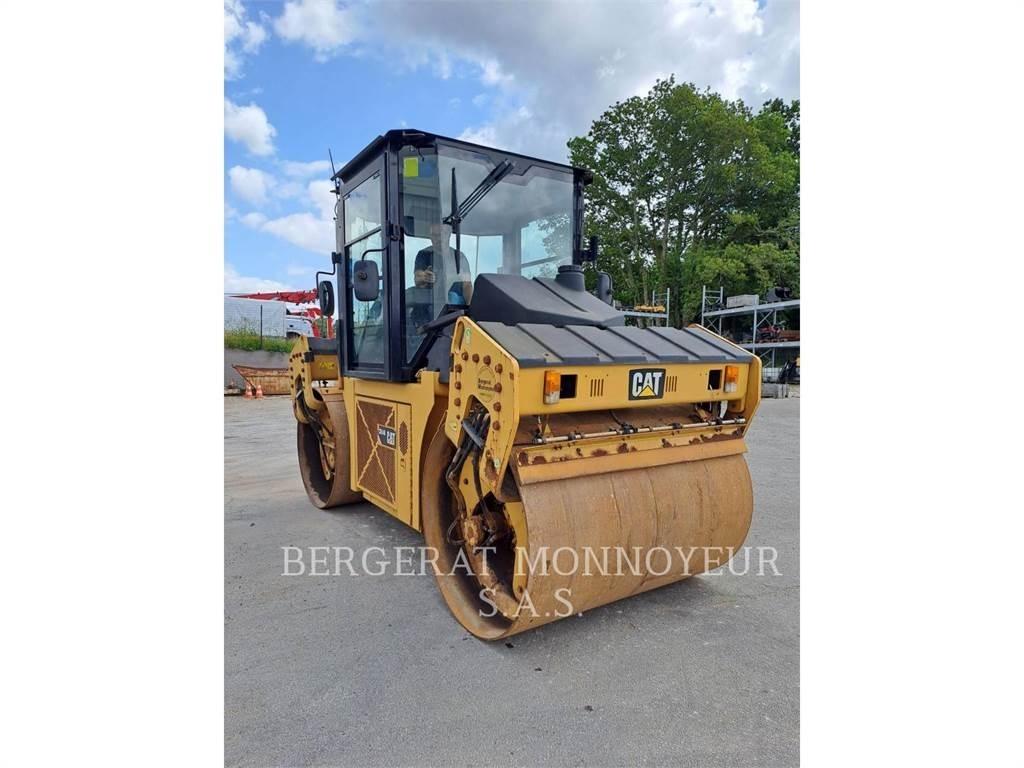 CAT CD54B Pôdne kompaktory