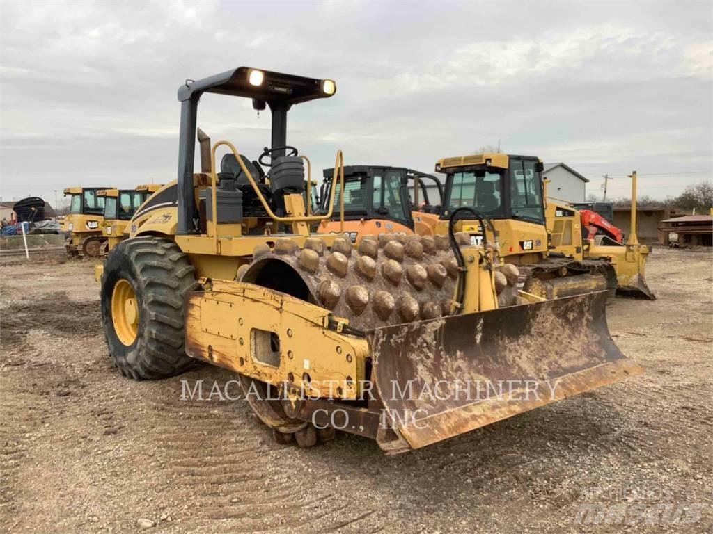CAT CP563E Ťahačové valce