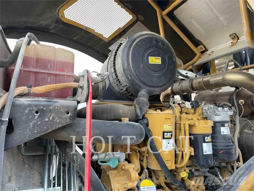 CAT CP56B Pôdne kompaktory