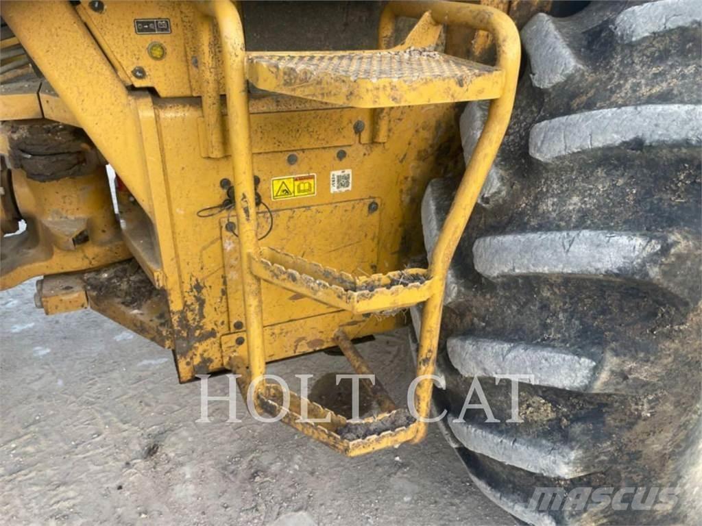 CAT CP56B CAB Ťahačové valce
