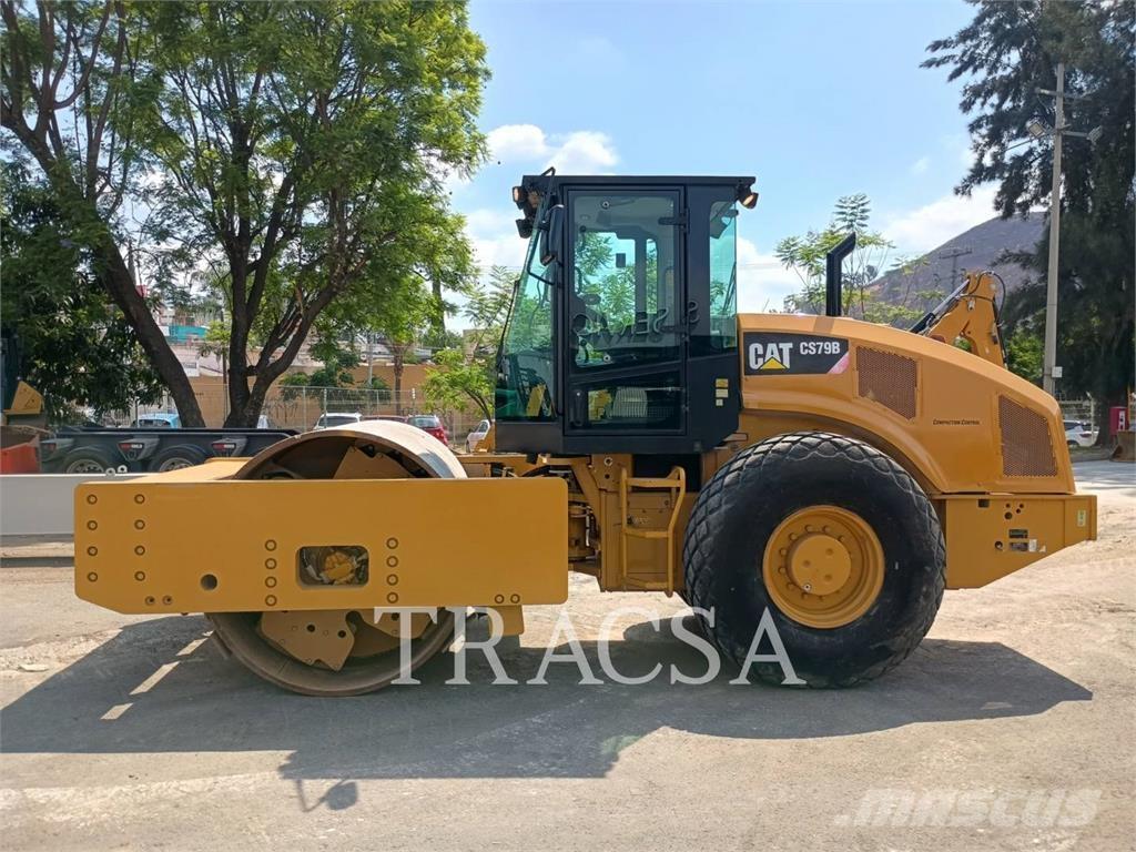 CAT CS 79 B Ťahačové valce