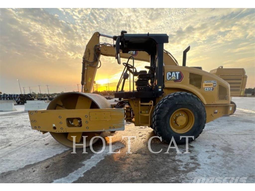 CAT CS12 Ťahačové valce