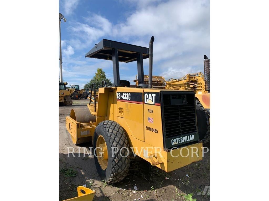 CAT CS433C Tandemové valce