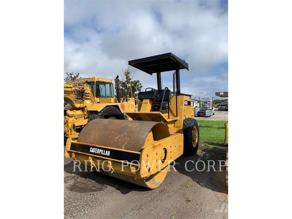 CAT CS433C Tandemové valce