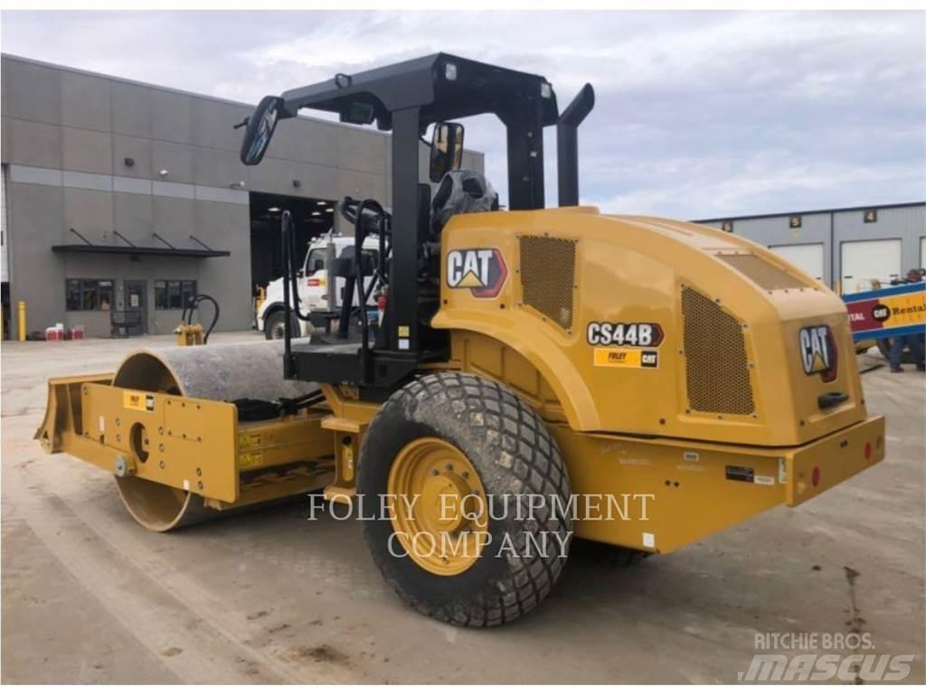 CAT CS44B Pôdne kompaktory