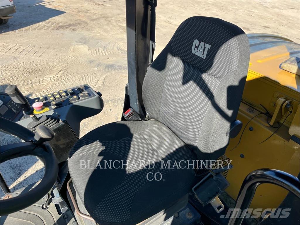 CAT CS44B Ťahačové valce