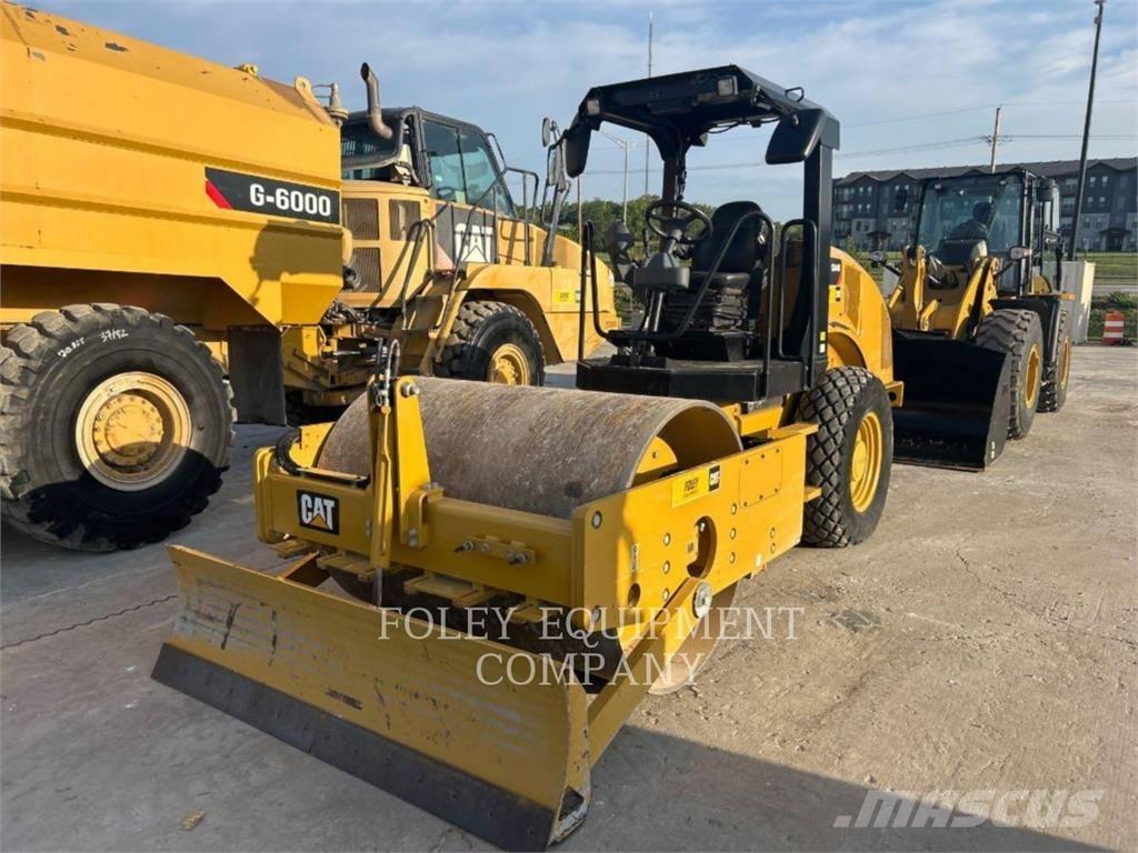 CAT CS44B Pôdne kompaktory