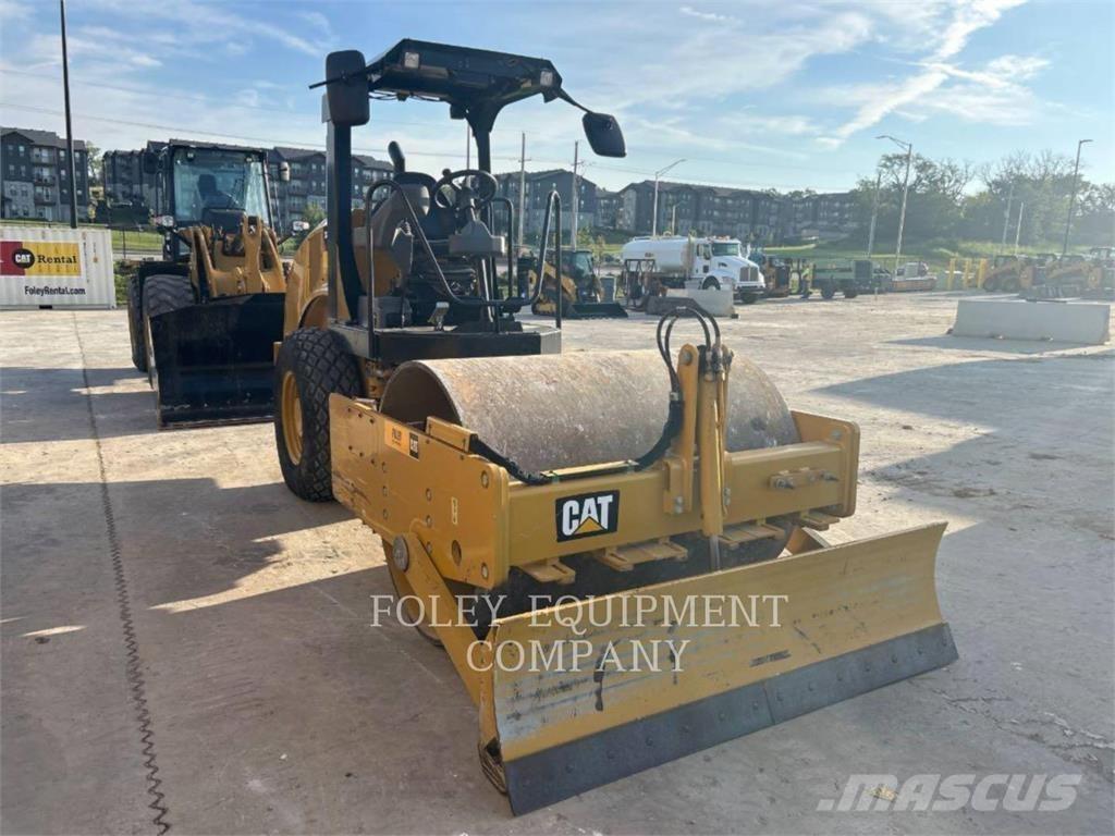 CAT CS44B Pôdne kompaktory