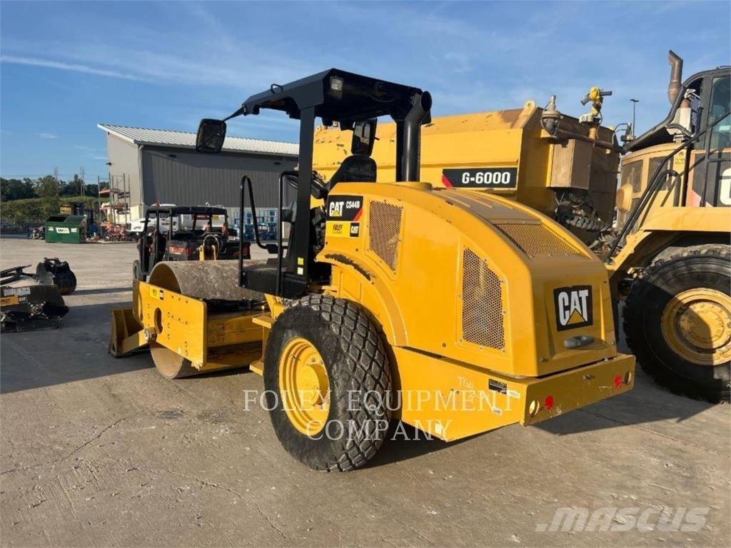 CAT CS44B Pôdne kompaktory