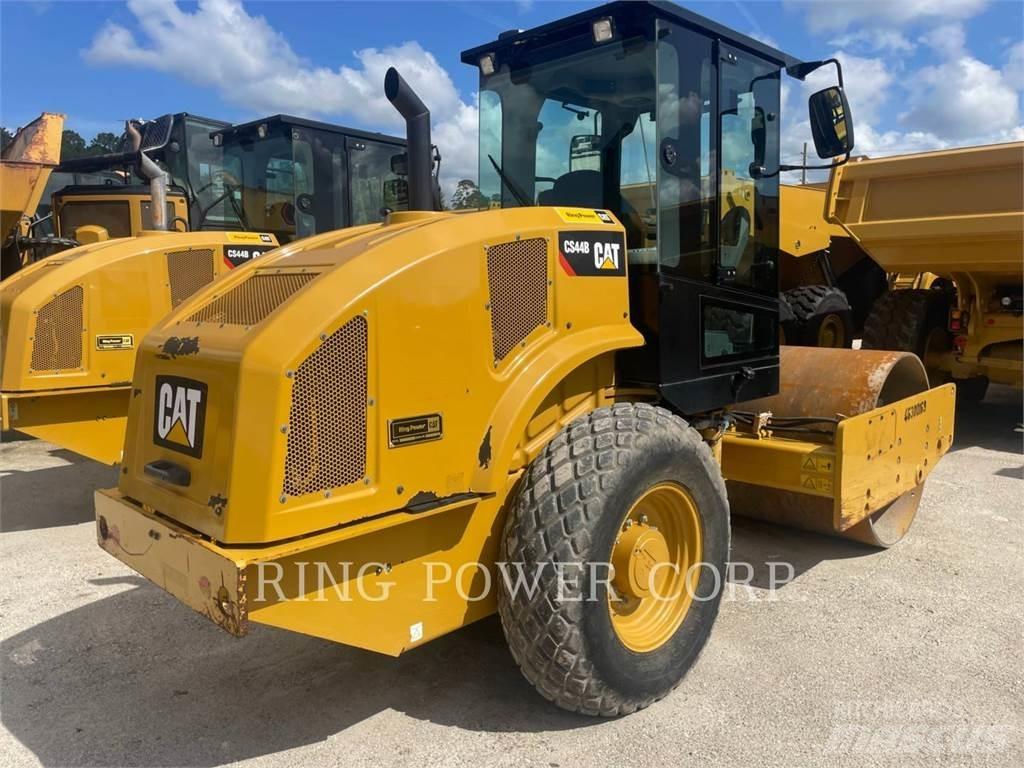 CAT CS44BCAB Tandemové valce