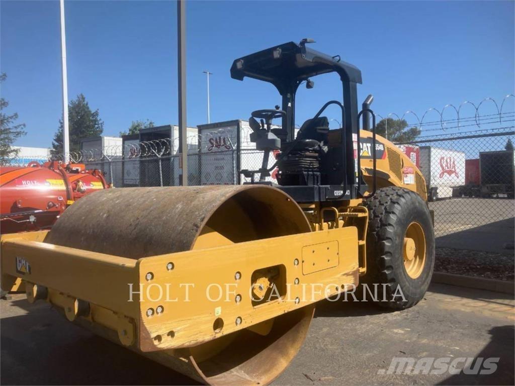 CAT CS54 Pôdne kompaktory