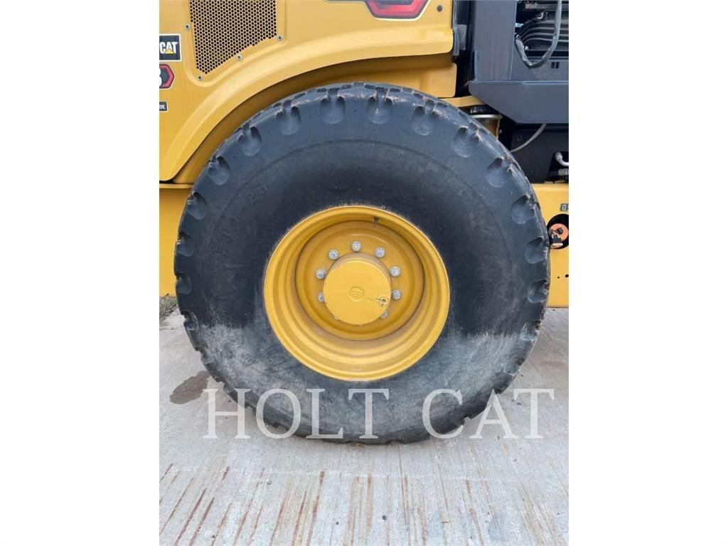 CAT CS54B Ťahačové valce