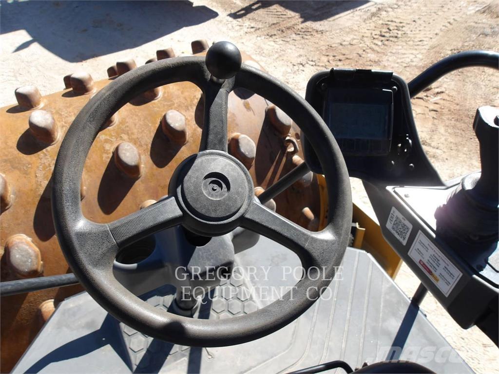 CAT CS54B Ťahačové valce