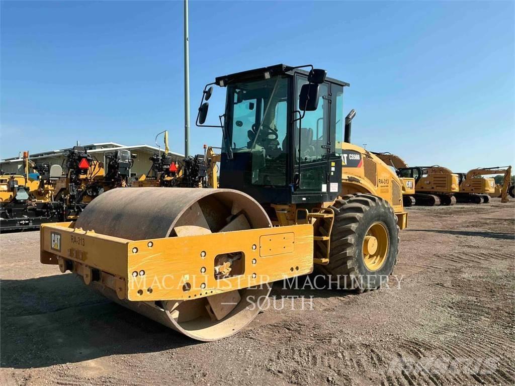 CAT CS56B Ťahačové valce