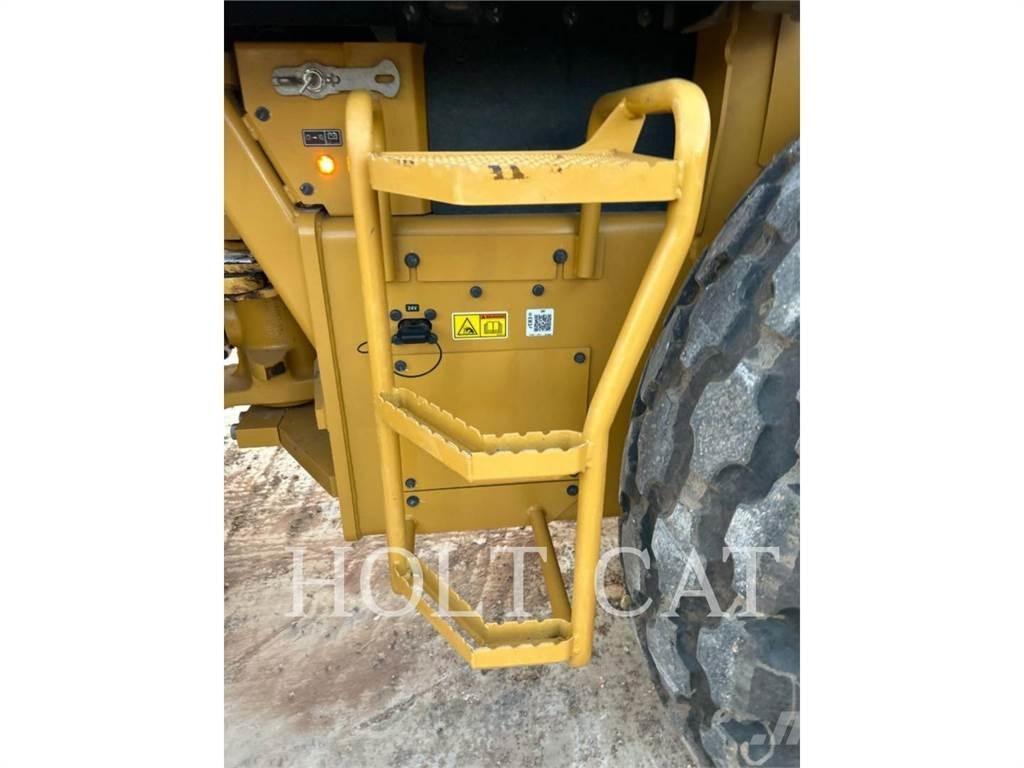 CAT CS56B CAB Ťahačové valce