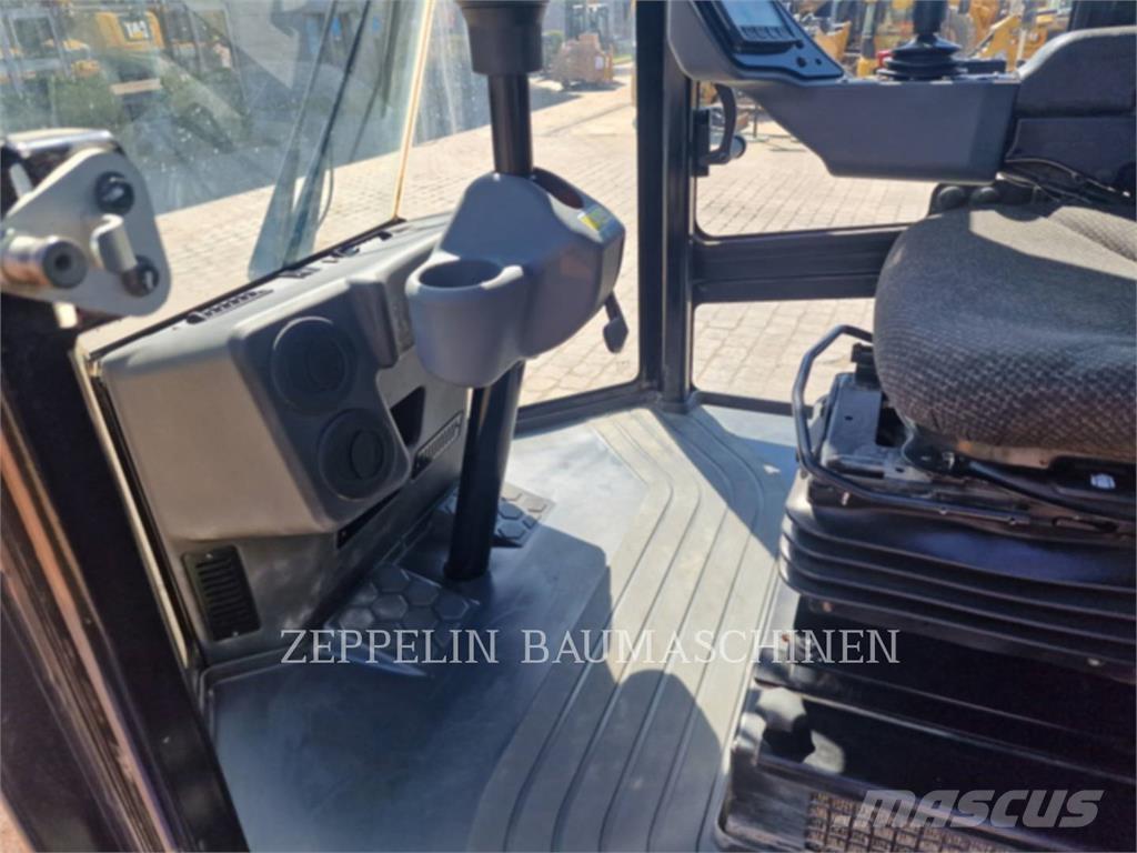 CAT CS66B Pôdne kompaktory