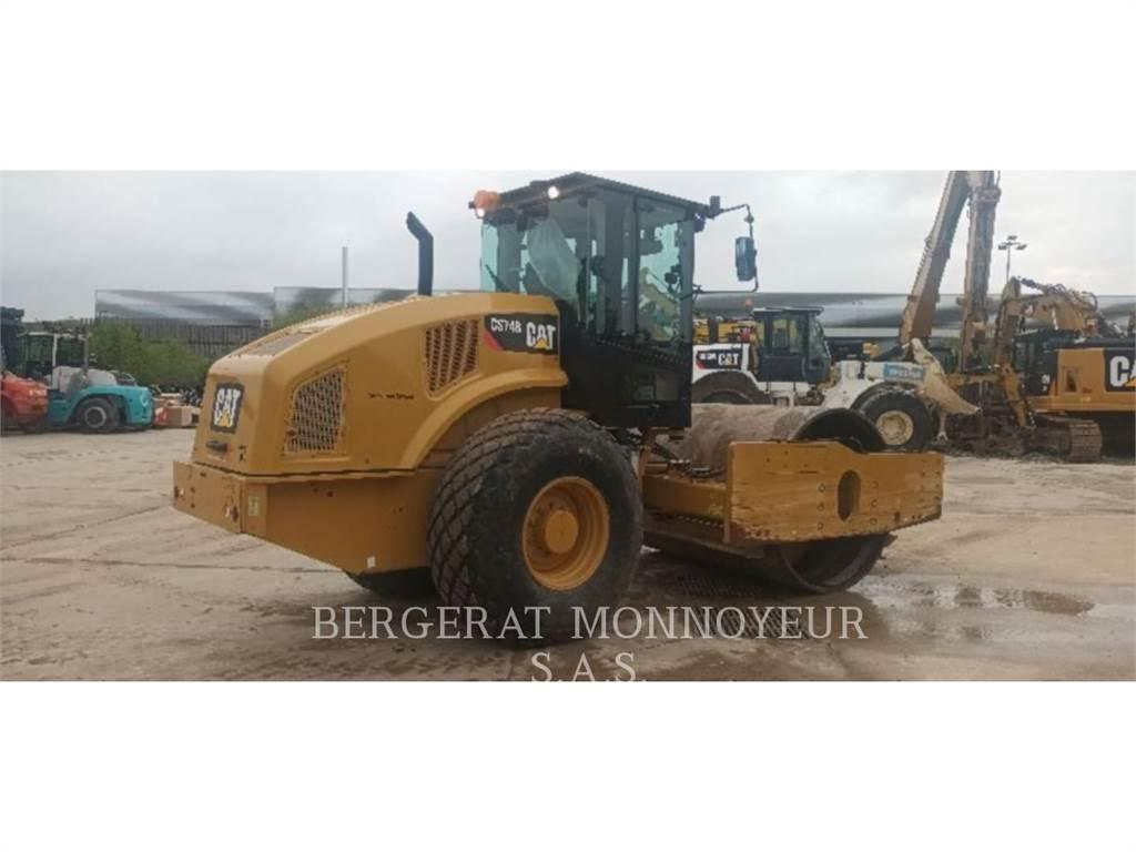 CAT CS74B 4F Pôdne kompaktory