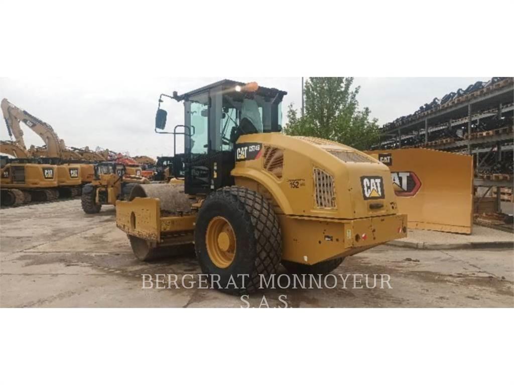 CAT CS74B 4F Pôdne kompaktory
