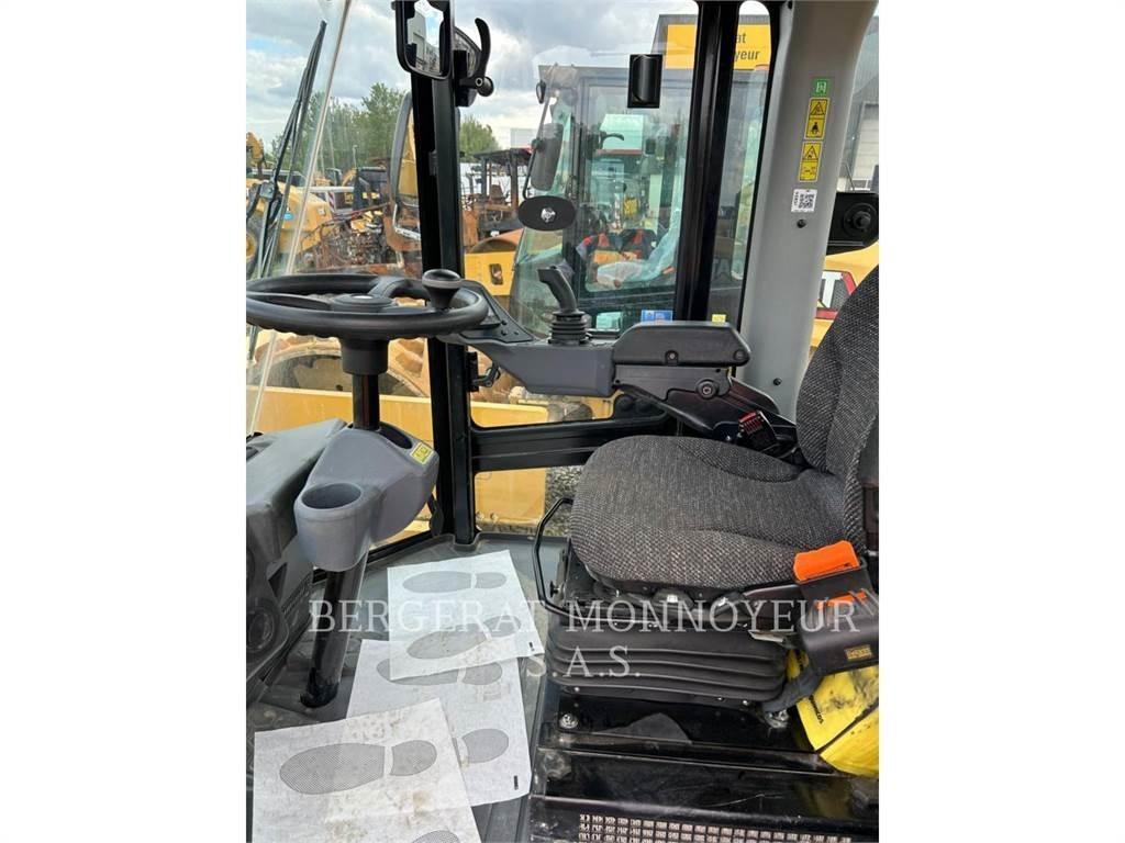 CAT CS76B Pôdne kompaktory