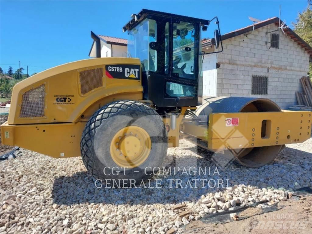 CAT CS78B Ťahačové valce