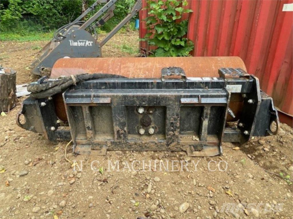 CAT CV117 Šmykom riadené nakladače