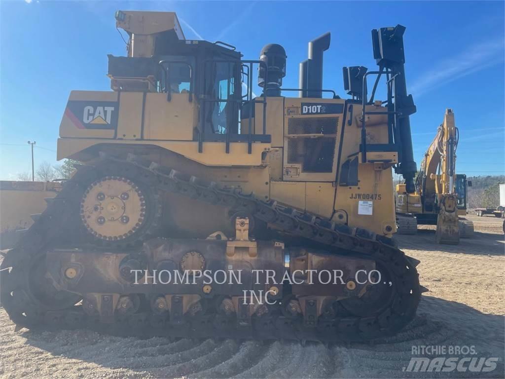 CAT D 10 T 2 Pásové dozéry