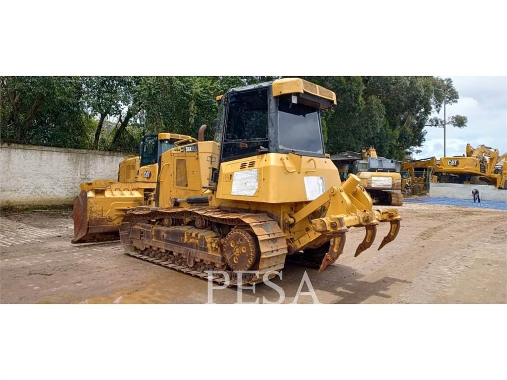 CAT D 6 K2 Pásové dozéry