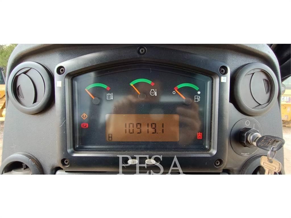 CAT D 6 K2 Pásové dozéry