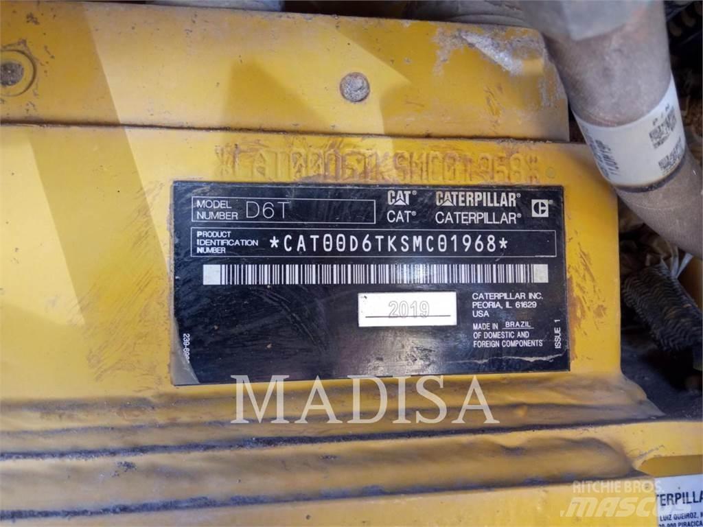 CAT D 6 T Pásové dozéry