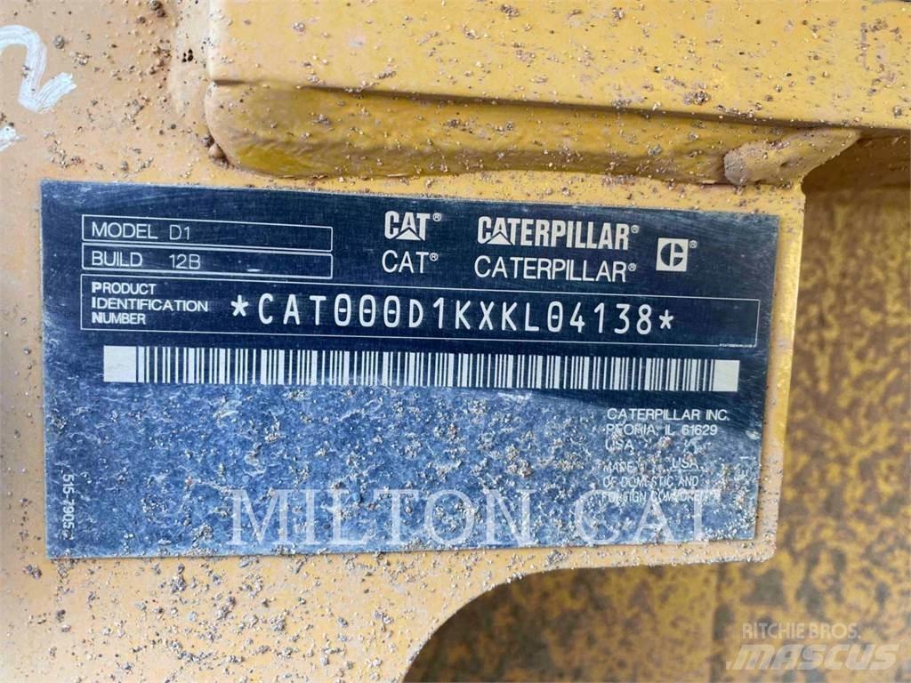CAT D1 Pásové dozéry
