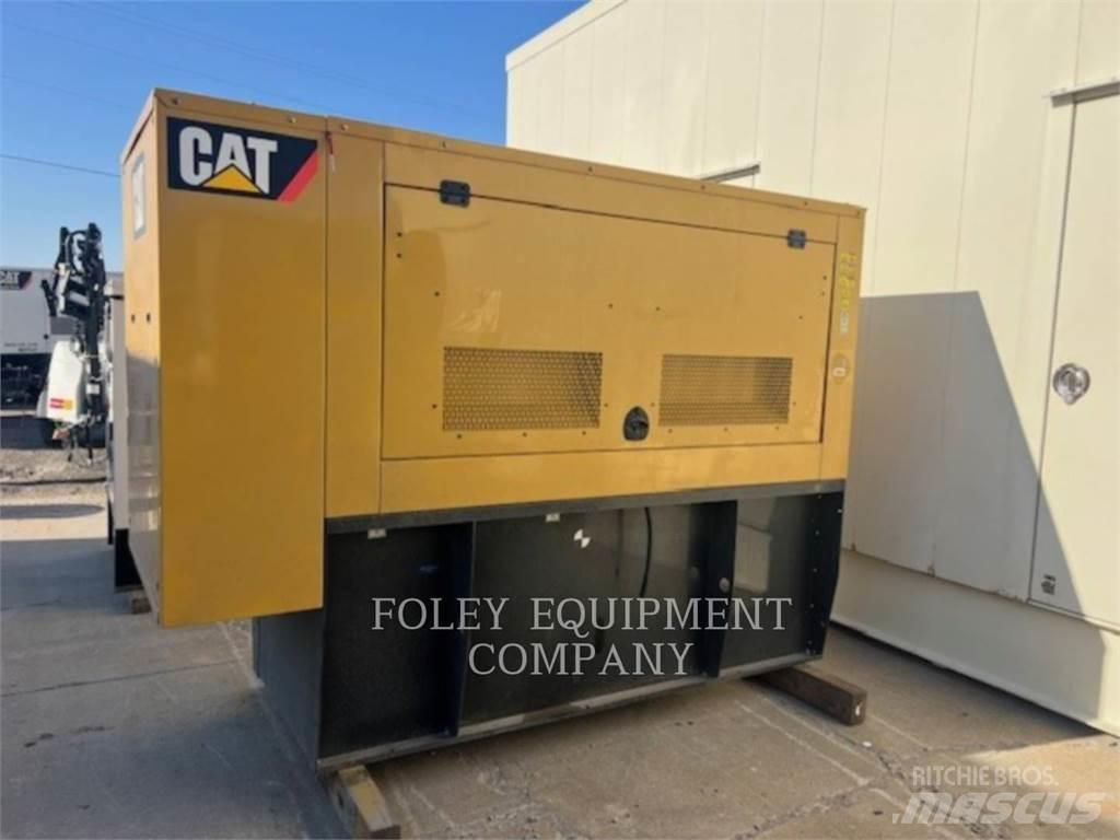 CAT D100 Naftové generátory