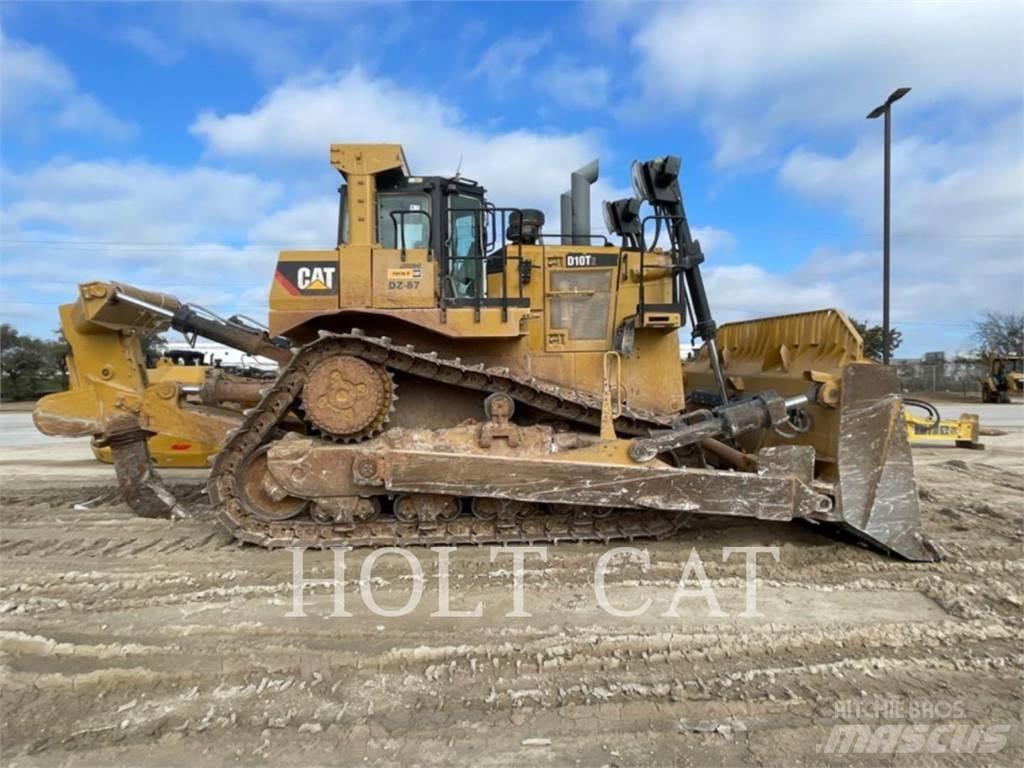 CAT D10T Pásové dozéry